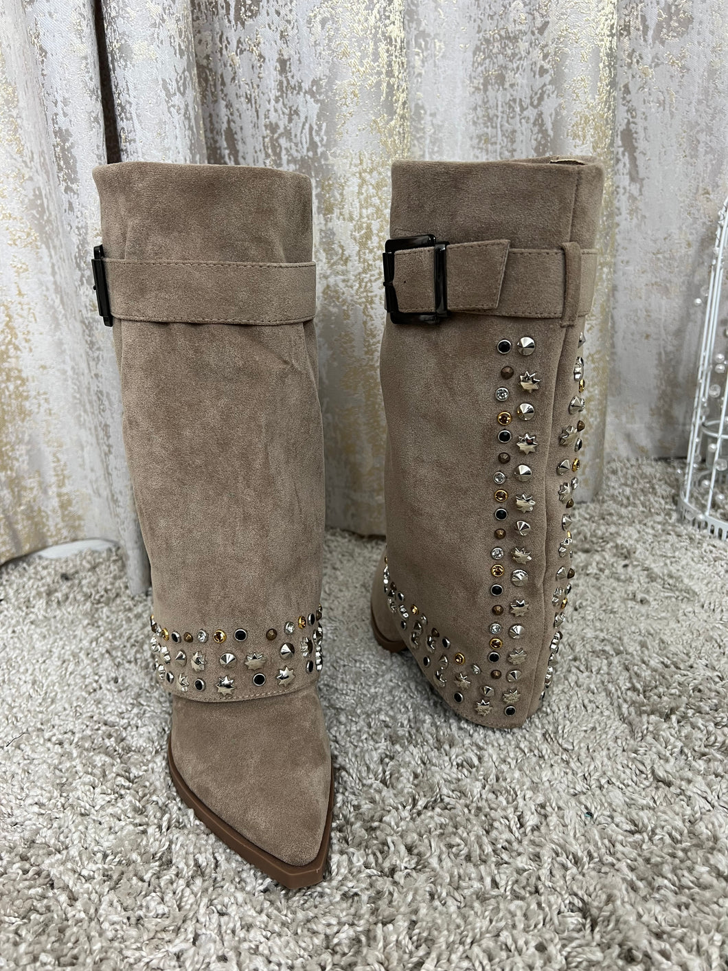 Cora Cowboy Boots Beige