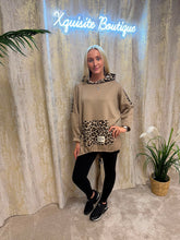 Load image into Gallery viewer, Eva Hoodie Taupe

