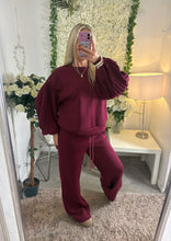 Load image into Gallery viewer, Willow Set Burgundy

