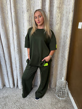 Load image into Gallery viewer, Tessa Set Khaki
