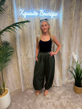 Load image into Gallery viewer, Jessica Joggers Khaki
