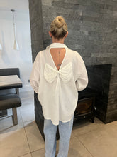 Load image into Gallery viewer, Amelia Shirt White

