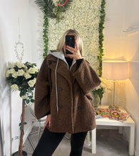 Load image into Gallery viewer, Tatum Hooded Jacket Brown
