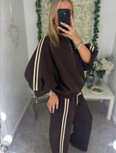Load image into Gallery viewer, Yasmin Sets Brown
