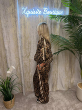 Load image into Gallery viewer, Yasmin Set Animal Print
