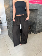 Load image into Gallery viewer, Mabel Linen Pants Black
