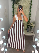 Load image into Gallery viewer, Sammie Dress Brown

