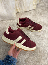 Load image into Gallery viewer, Olivia Trainers
