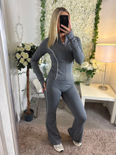 Load image into Gallery viewer, Olivia Sports Set Grey
