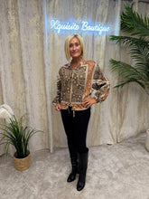 Load image into Gallery viewer, Amy Jacket
