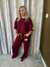 Load image into Gallery viewer, Tessa Set Wine
