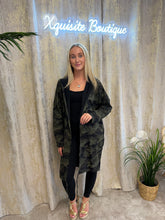 Load image into Gallery viewer, Angel Wing Jacket Camo
