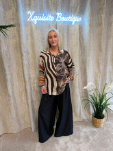 Load image into Gallery viewer, Sienna Blouse Brown
