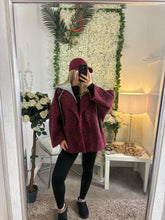 Load image into Gallery viewer, Tatum Hooded Jacket Burgundy
