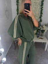 Load image into Gallery viewer, Yasmin Sports Set Khaki
