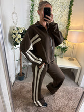 Load image into Gallery viewer, Sienna Sport Set Brown
