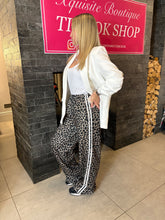 Load image into Gallery viewer, Animal Print Stripe Trousers White
