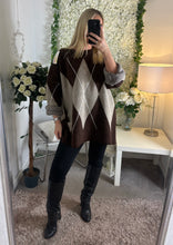 Load image into Gallery viewer, Arabella Jumper Brown
