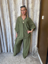 Load image into Gallery viewer, Sienna Set Khaki
