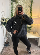 Load image into Gallery viewer, LA Sports 1/4 Zip Jumper Black
