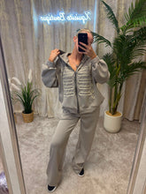 Load image into Gallery viewer, Miriam Set Taupe
