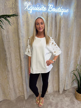 Load image into Gallery viewer, Amy T-shirt White
