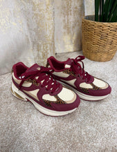 Load image into Gallery viewer, Willow Trainers
