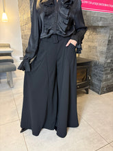 Load image into Gallery viewer, Jasmine Trousers Black
