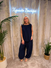 Load image into Gallery viewer, Samantha Set Navy
