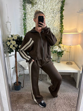Load image into Gallery viewer, Sienna Sport Set Brown
