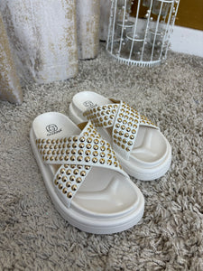 Sarah sliders white