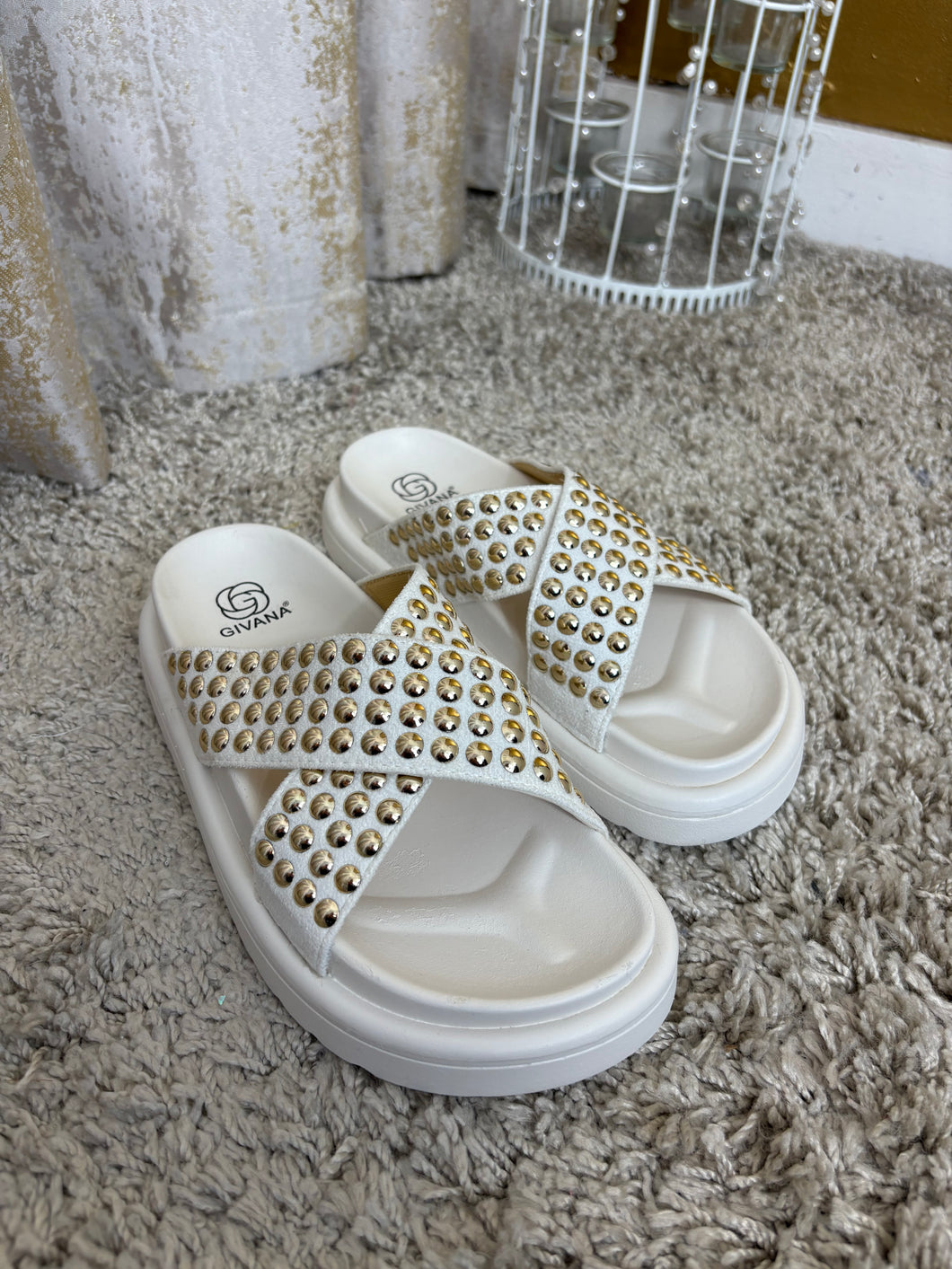 Sarah sliders white
