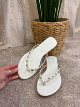 Load image into Gallery viewer, Xquisite Sandals White
