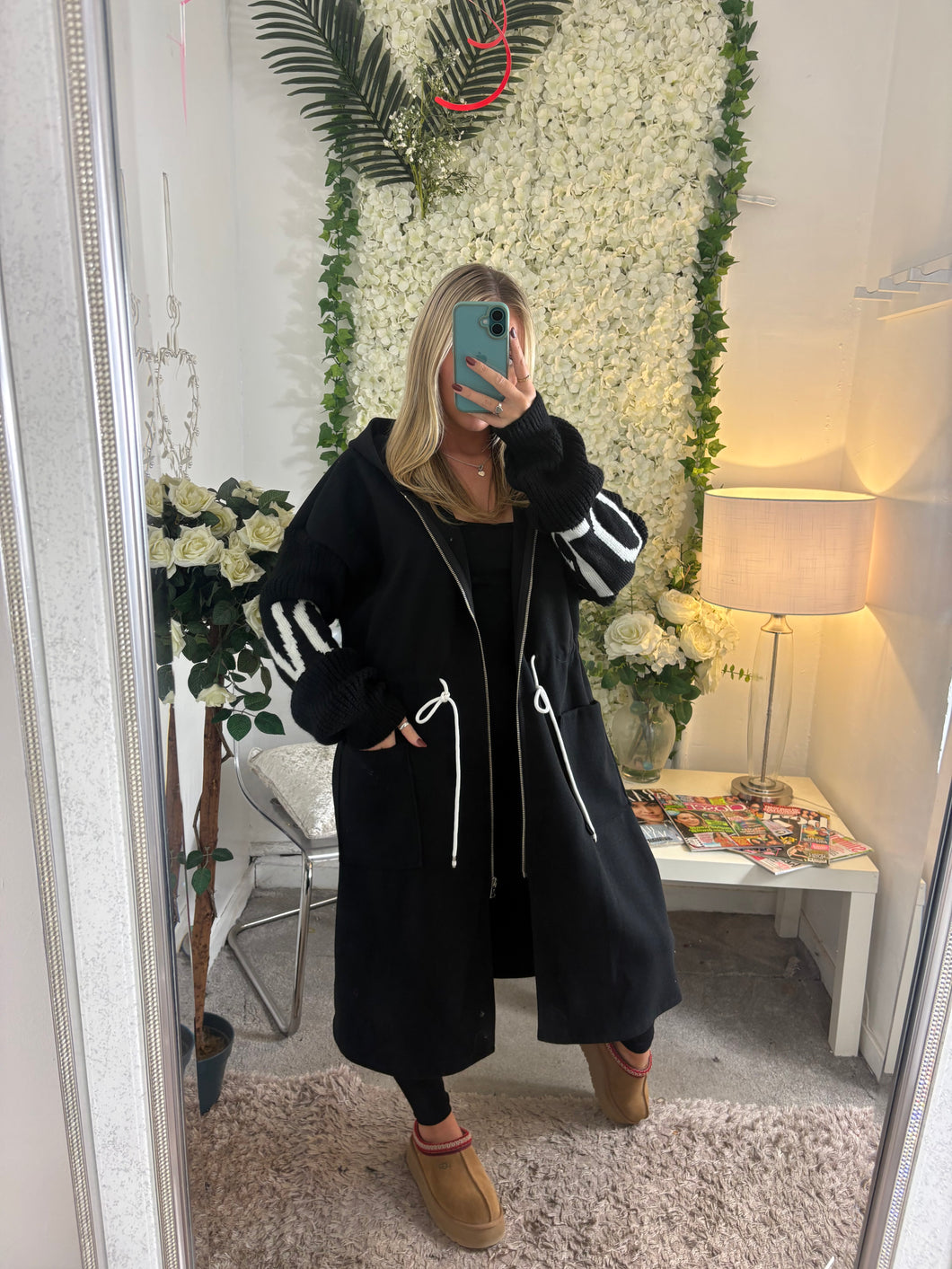 Love Coat Black