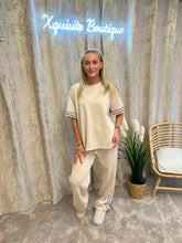 Load image into Gallery viewer, Lydia Set Cream
