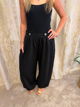 Load image into Gallery viewer, Jessica Joggers Black
