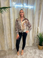 Load image into Gallery viewer, Eva Jacket Brown
