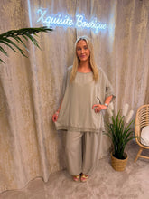 Load image into Gallery viewer, Evie Set Beige
