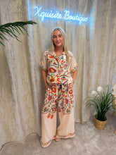 Load image into Gallery viewer, Katie Set Beige

