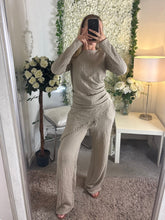 Load image into Gallery viewer, Freya Lounge Set Beige
