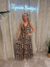 Load image into Gallery viewer, Leona Dress Brown
