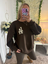 Load image into Gallery viewer, LA Sweatshirt Brown
