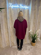 Load image into Gallery viewer, Eva Hoodie Burgundy
