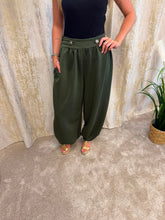 Load image into Gallery viewer, Jessica Joggers Khaki
