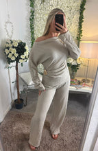 Load image into Gallery viewer, Sophie Set Tan
