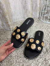 Load image into Gallery viewer, Sofia Sandals Black
