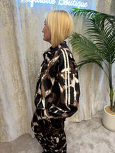 Load image into Gallery viewer, Leah Set Animal Print

