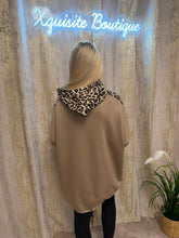 Load image into Gallery viewer, Eva Hoodie Taupe
