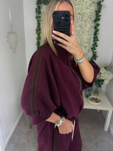 Load image into Gallery viewer, Yasmin Sports Set Burgundy
