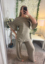 Load image into Gallery viewer, Sofia Set Tan
